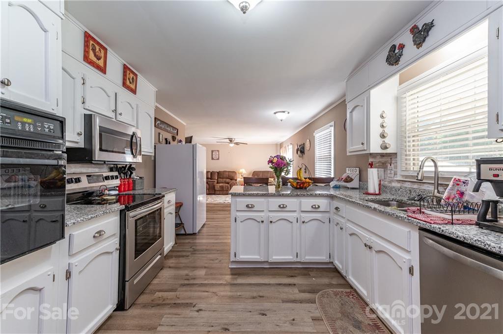 2428 Union Road Gastonia, NC 28054 - Photo 10 of 28 Gallery Image 10