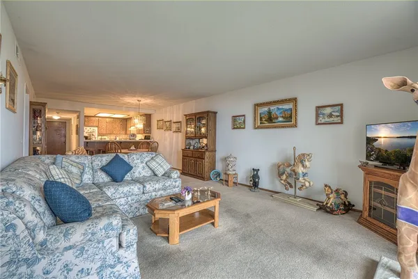 $169,500 | 10 Royale Avenue, Unit 13A2, Lakeport, CA 95453