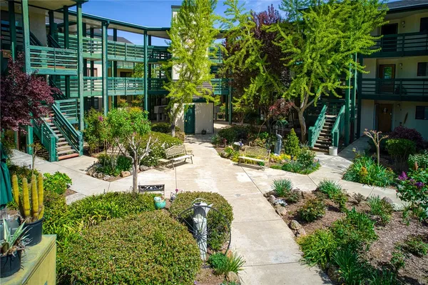 $169,500 | 10 Royale Avenue, Unit 13A2, Lakeport, CA 95453