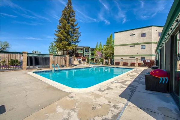 $169,500 | 10 Royale Avenue, Unit 13A2, Lakeport, CA 95453