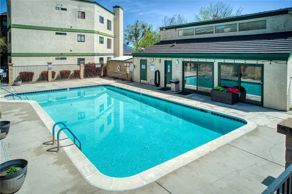 $169,500 | 10 Royale Avenue, Unit 13A2, Lakeport, CA 95453