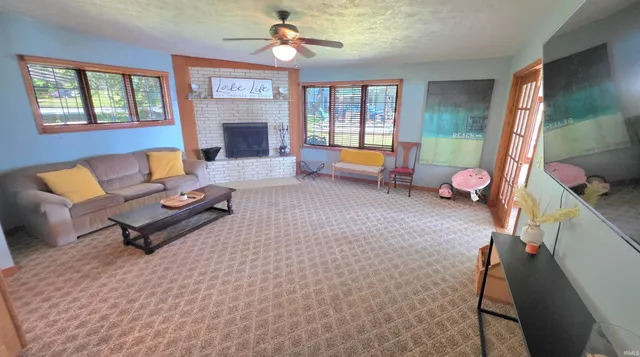 $589,000 | 7891 North Tippecanoe Drive, Walkerton, IN 46574