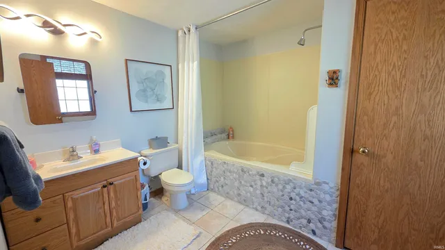 $589,000 | 7891 North Tippecanoe Drive, Walkerton, IN 46574