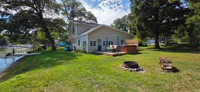 $589,000 | 7891 North Tippecanoe Drive, Walkerton, IN 46574