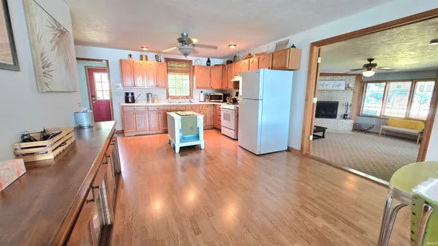 $589,000 | 7891 North Tippecanoe Drive, Walkerton, IN 46574