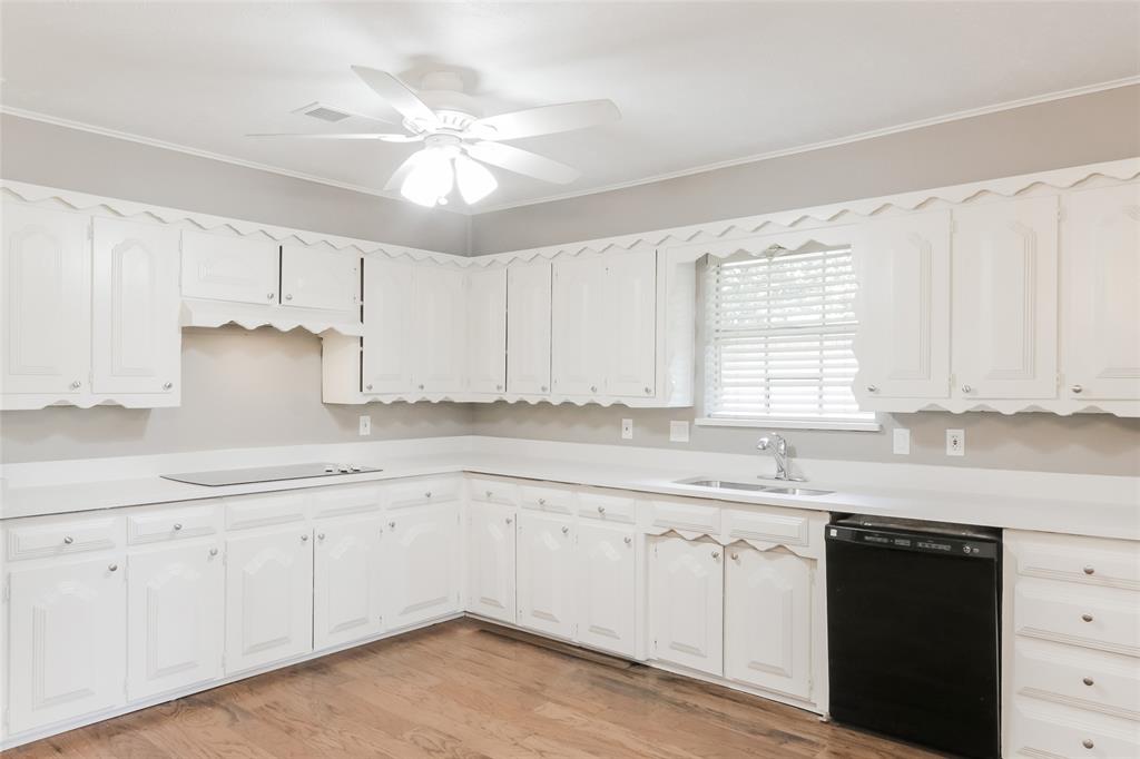 1608 Cloister Way Plano, TX 75075 - Photo 11 of 16