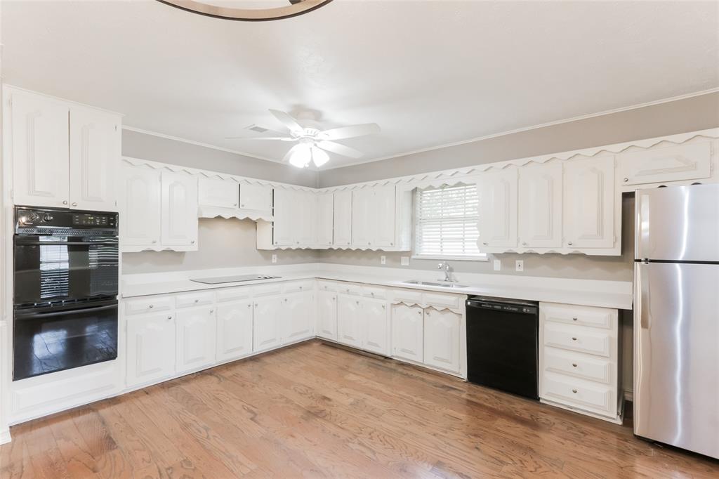 1608 Cloister Way Plano, TX 75075 - Photo 8 of 16