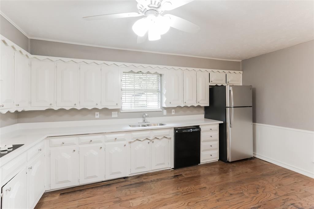 1608 Cloister Way Plano, TX 75075 - Photo 9 of 16