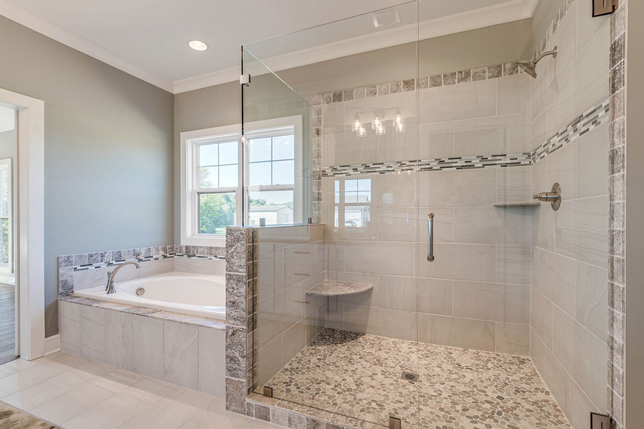 12425 North Milton Road Milton, TN 37118 - Photo 25 of 34 a bathroom with a bathtub and shower