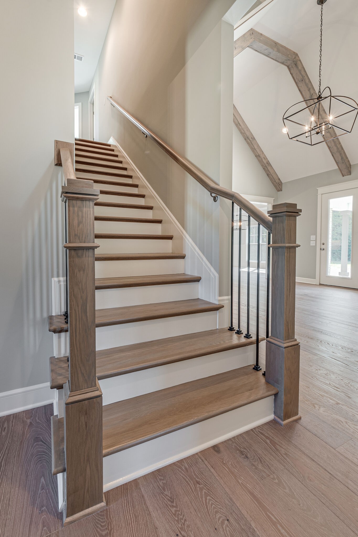 12425 North Milton Road Milton, TN 37118 - Photo 28 of 34 a view of entryway and hall with wooden floor
