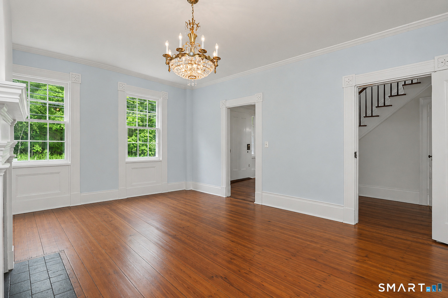 530 Roxbury Road Stamford, CT 06902 - Photo 5 of 40 Custom millwork, 10 ft ceilings, large windows and beautiful pumpkin pine floors set the stage for this inviting space
