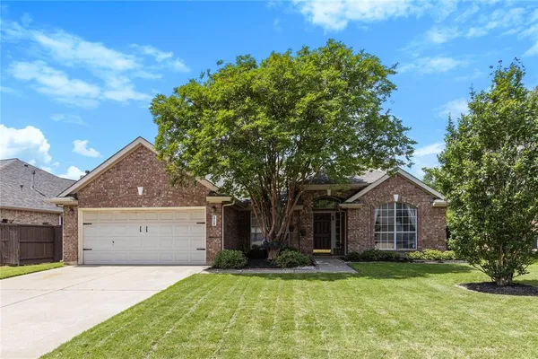 $369,900 | 3724 Ranchman Boulevard, Denton, TX 76210