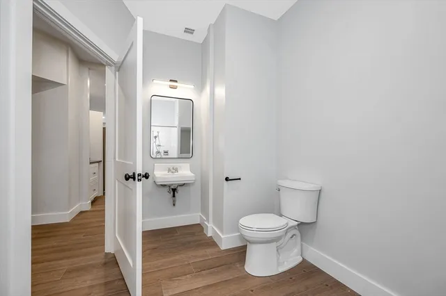a bathroom with a toilet