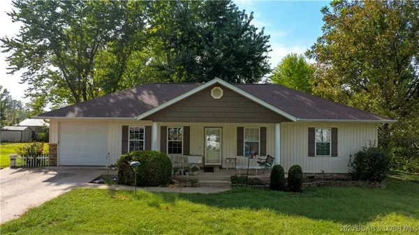$230,000 | 207 Greenwich Avenue, Eldon, MO 65026