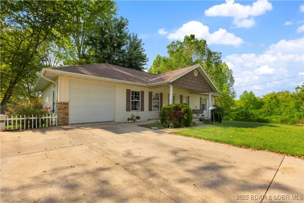 $230,000 | 207 Greenwich Avenue, Eldon, MO 65026