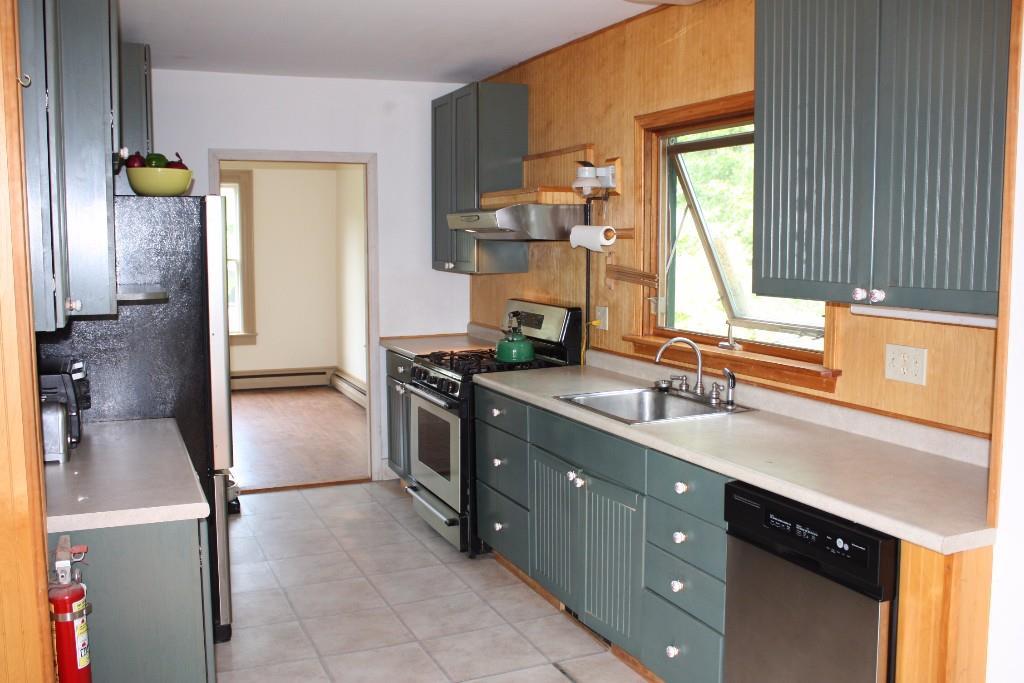 3202 Friendship Road Waldoboro, ME 04572 - Photo 10 of 21 Kitchen