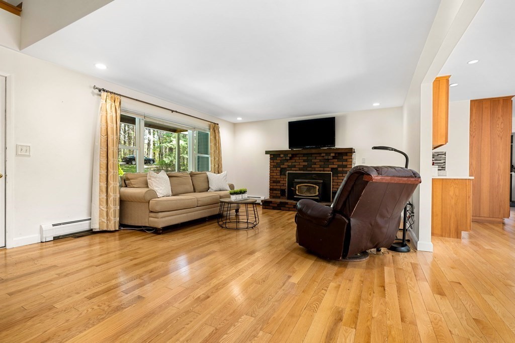 134 Raddin Road Groton, MA 01450 - Photo 8 of 32 Gallery Image 8