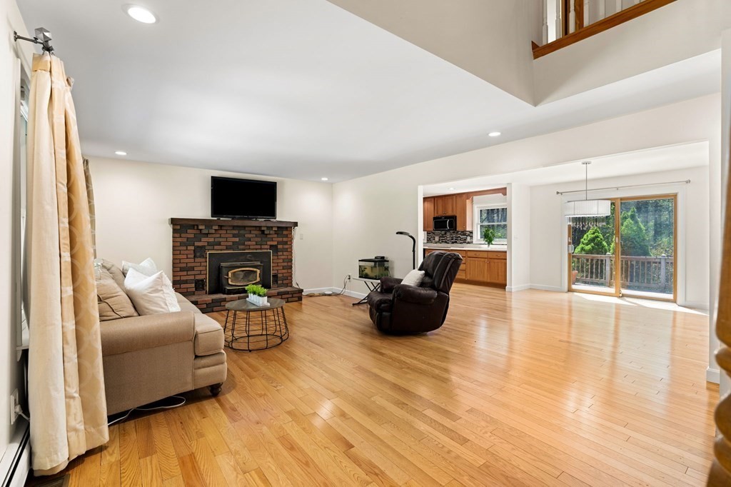 134 Raddin Road Groton, MA 01450 - Photo 9 of 32 Gallery Image 9