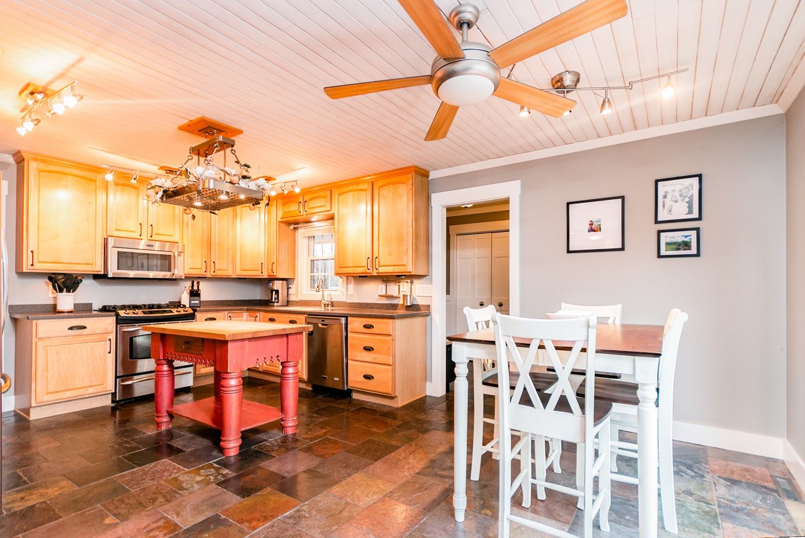 15404 Hunting Ridge Trail Granger, IN 46530 - Photo 7 of 36 Gallery Image 7