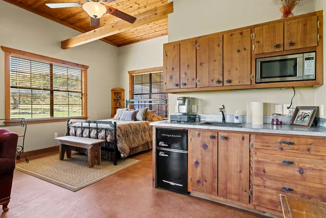 $1,875,000 | 9352 North Ranch Road 783, Harper, TX 78631