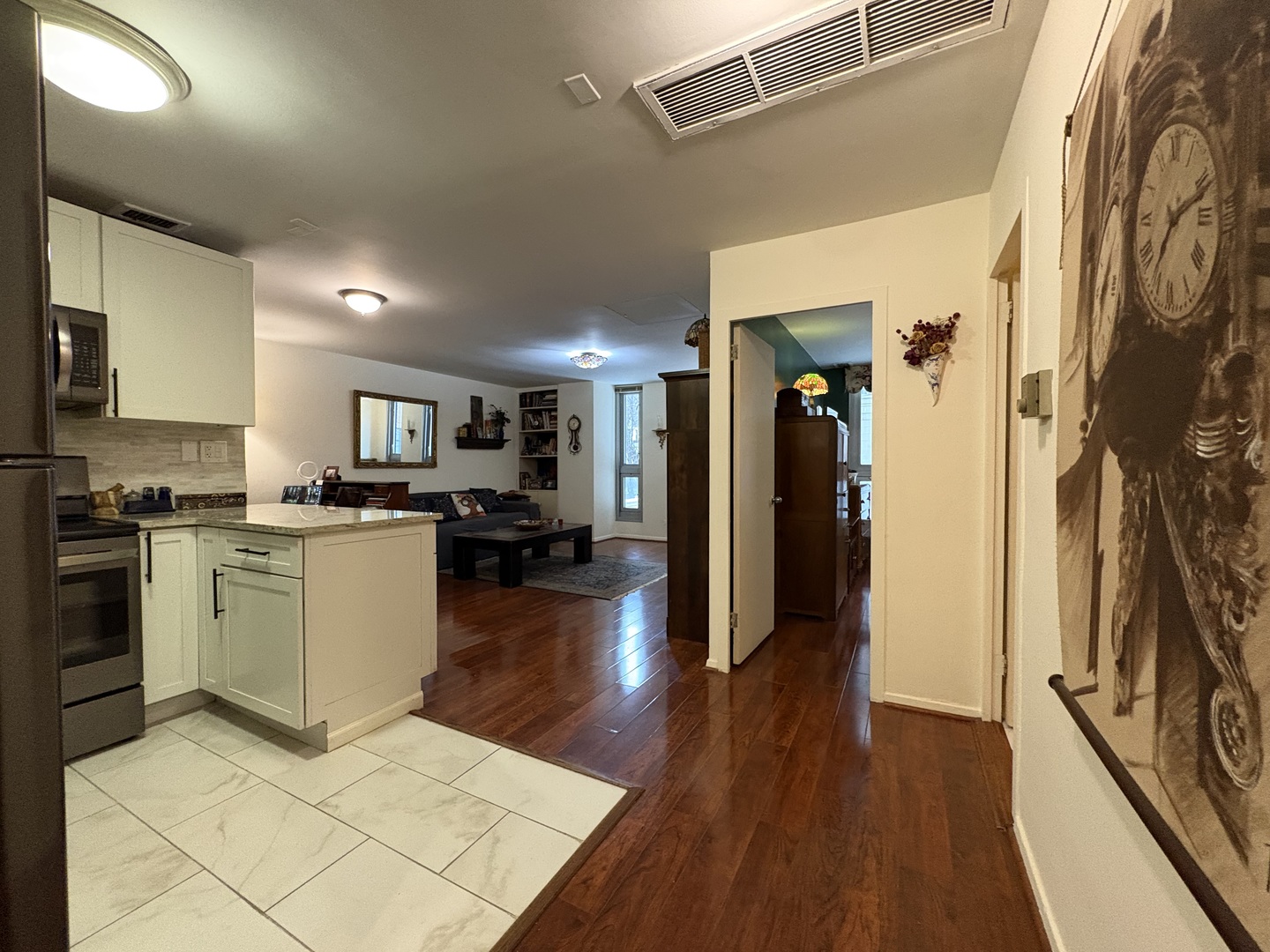 21 West Goethe Street, Unit 2A Chicago, IL 60610 - Photo 3 of 48