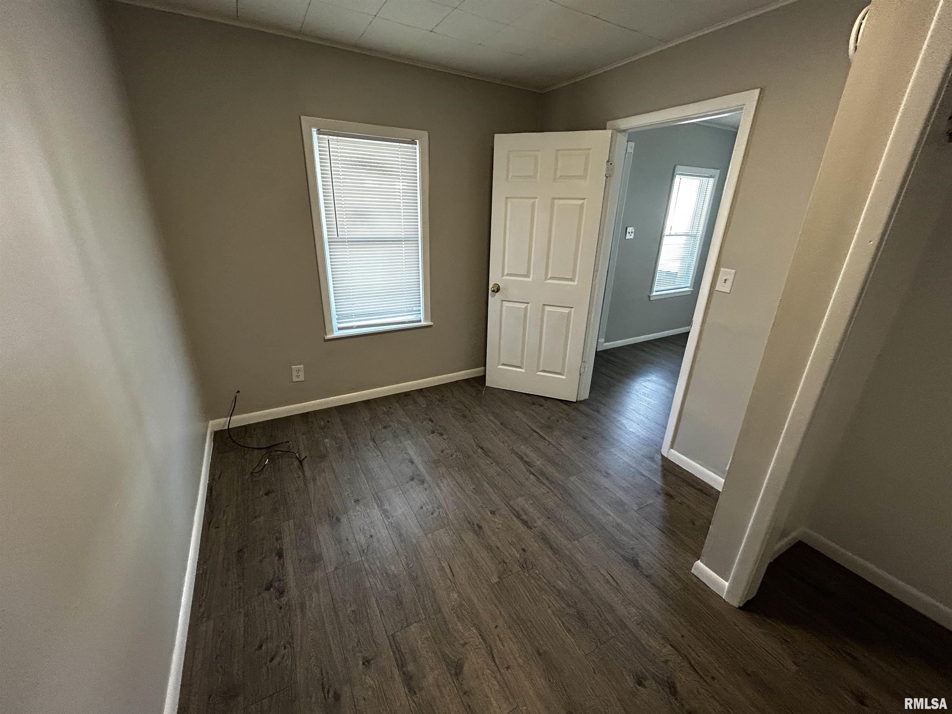 1020 East Kansas Street Peoria, IL 61603 - Photo 5 of 12