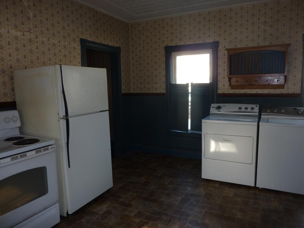 22 Hancock Street Rochester, NH 03867 - Photo 3 of 20