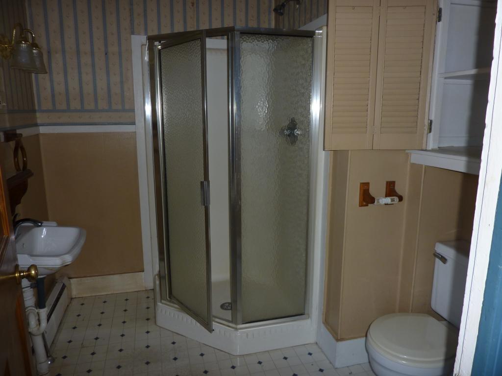 22 Hancock Street Rochester, NH 03867 - Photo 4 of 20