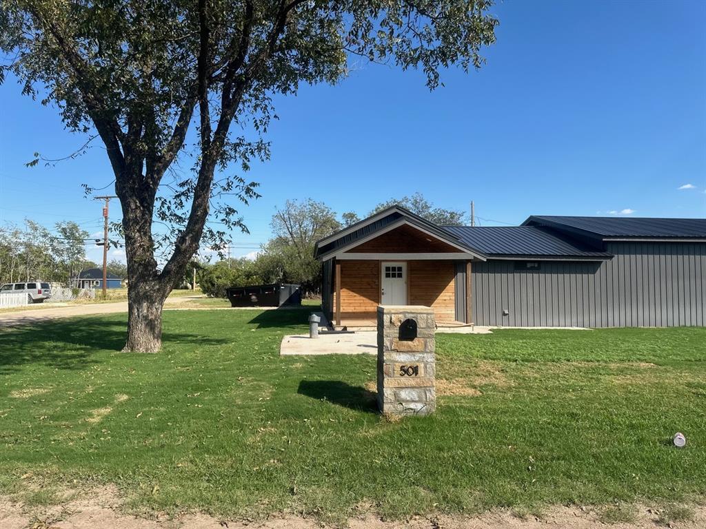 501 Rose Street Merkel, TX 79536 - Photo 2 of 12