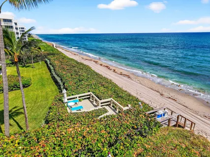 $1,395,000 | 3390 South Ocean Boulevard, Unit 305, Palm Beach, FL 33480