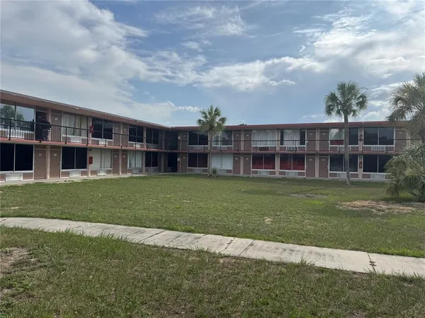 $950 | 43420 Highway 27, Unit 340, Davenport, FL 33837