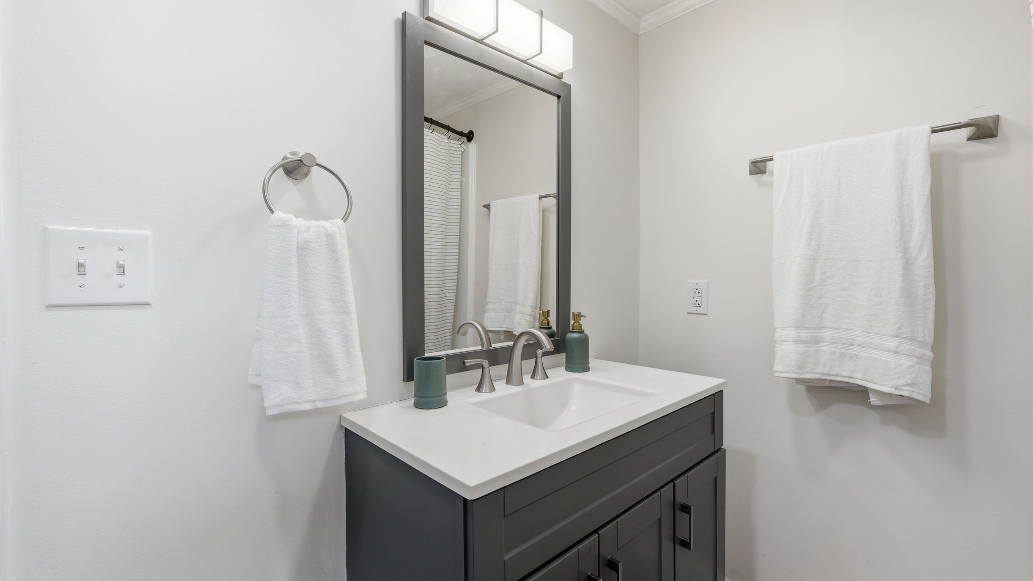 469 Fred Cooper Road McMinnville, TN 37110 - Photo 29 of 46 a bathroom with a sink a mirror and a shower
