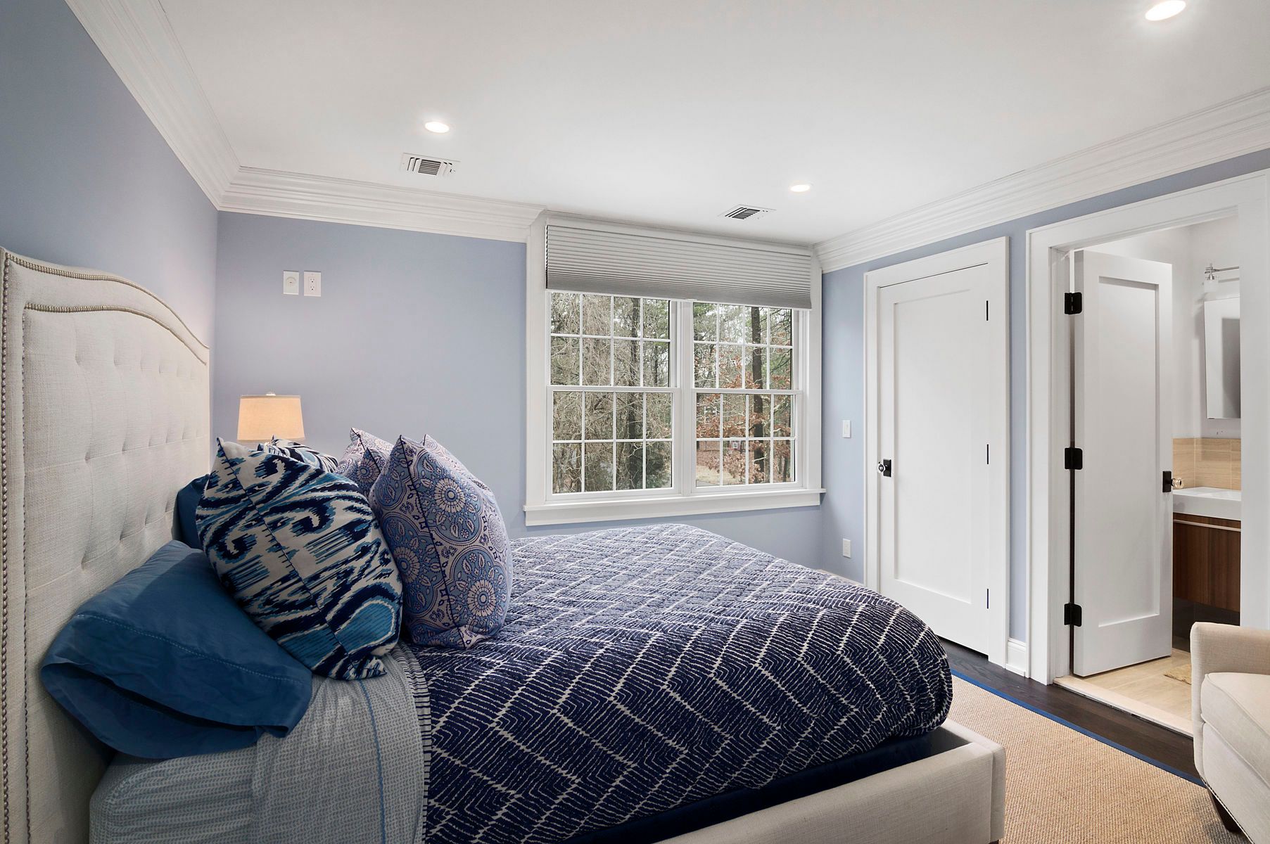 8 Main Street East Hampton, NY 11937 - Photo 11 of 15