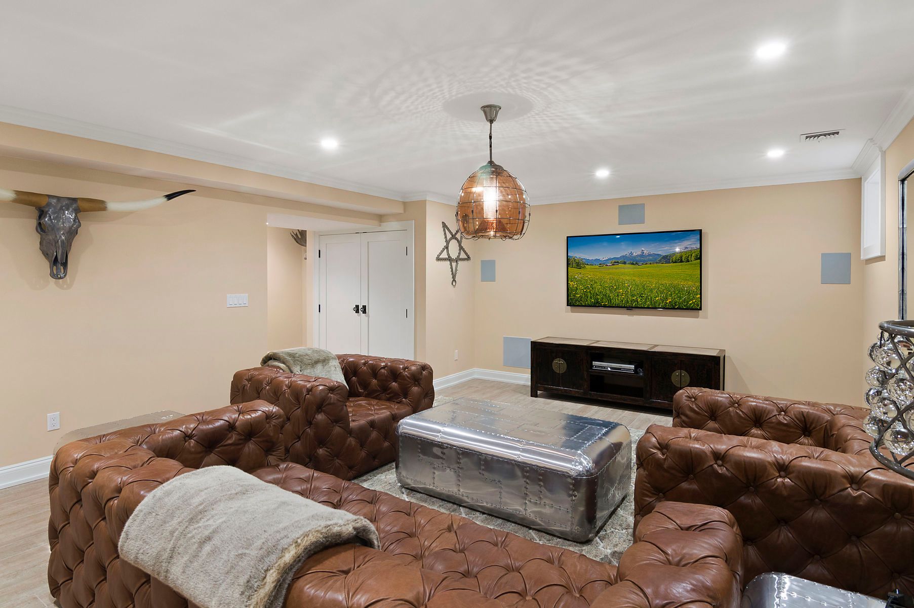 8 Main Street East Hampton, NY 11937 - Photo 13 of 15