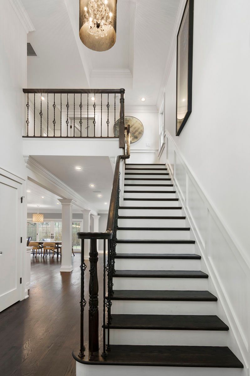 8 Main Street East Hampton, NY 11937 - Photo 2 of 15