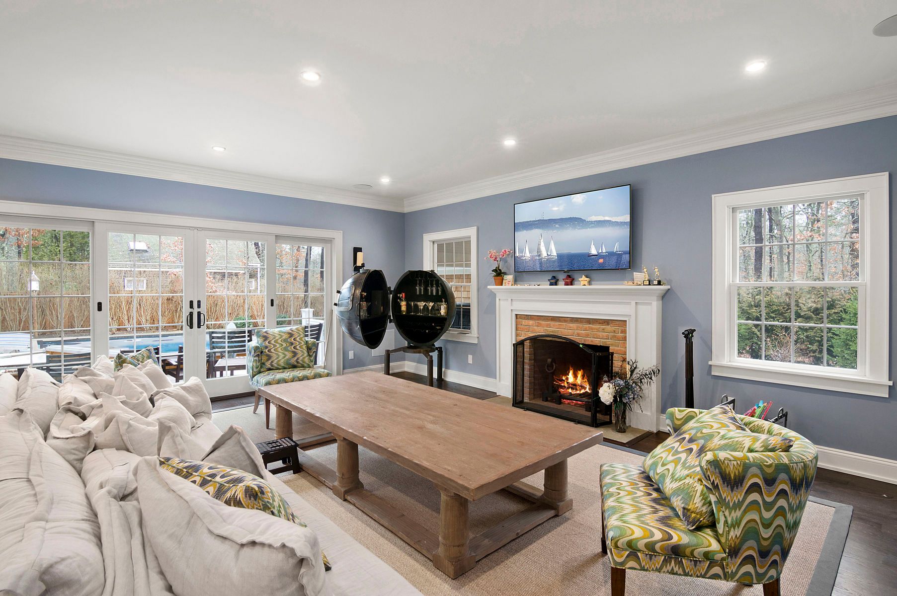 8 Main Street East Hampton, NY 11937 - Photo 4 of 15