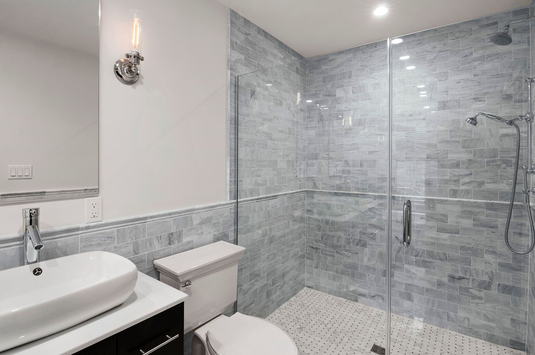 8 Main Street East Hampton, NY 11937 - Photo 9 of 15