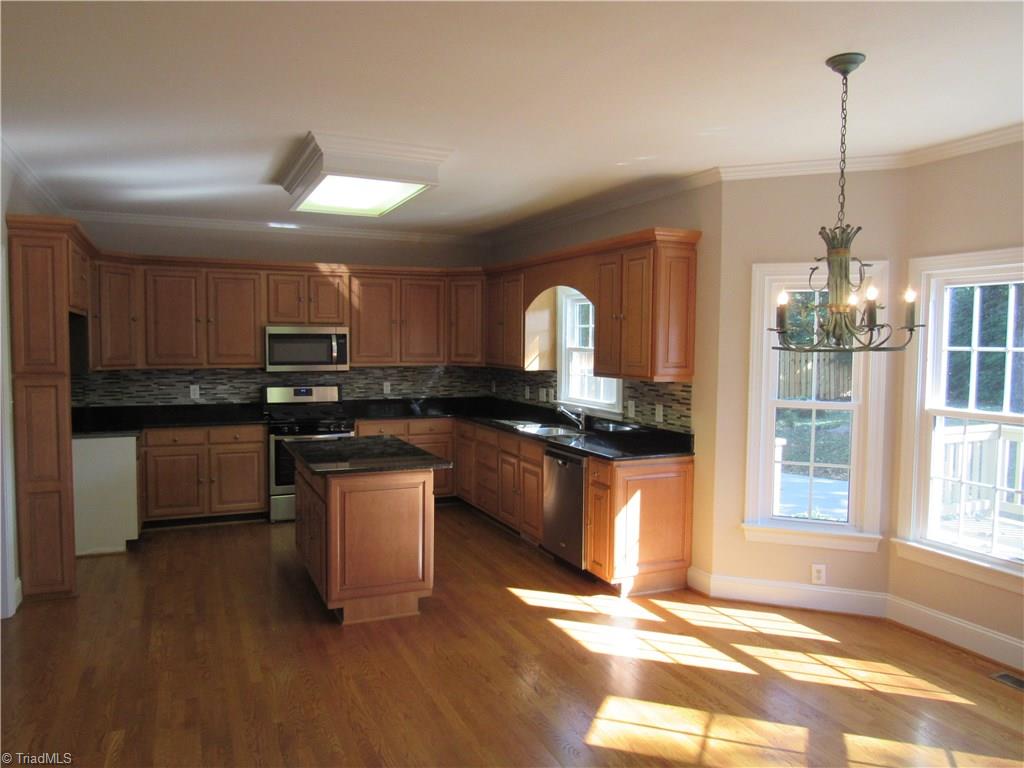 5807 Fleming Terrace Road Greensboro, NC 27410 - Photo 11 of 23