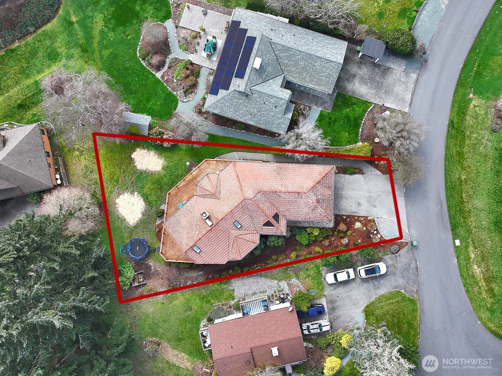 5663 Lenz Place Langley, WA 98260 - Photo 34 of 37 an aerial view of a house with a yard and a fountain