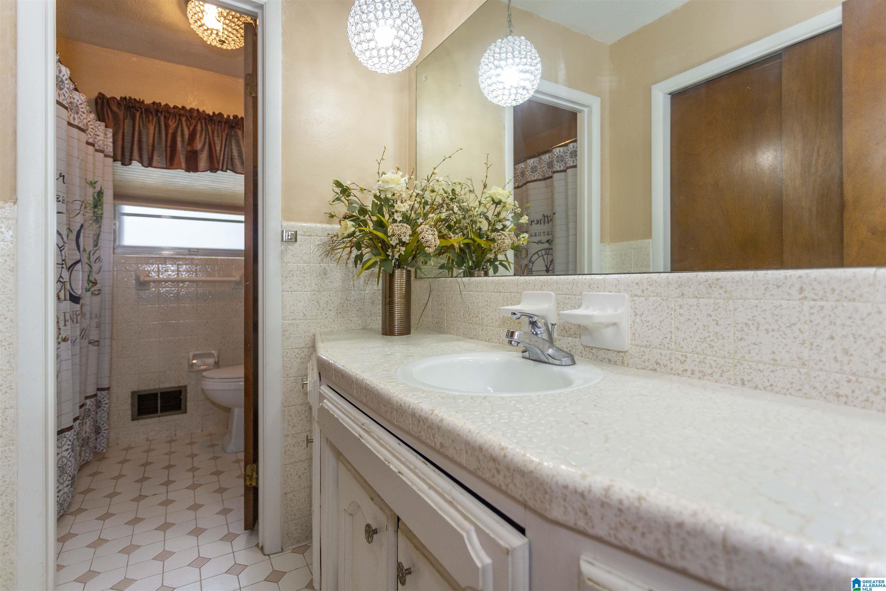136 4th Plaza Pleasant Grove, AL 35127 - Photo 17 of 46