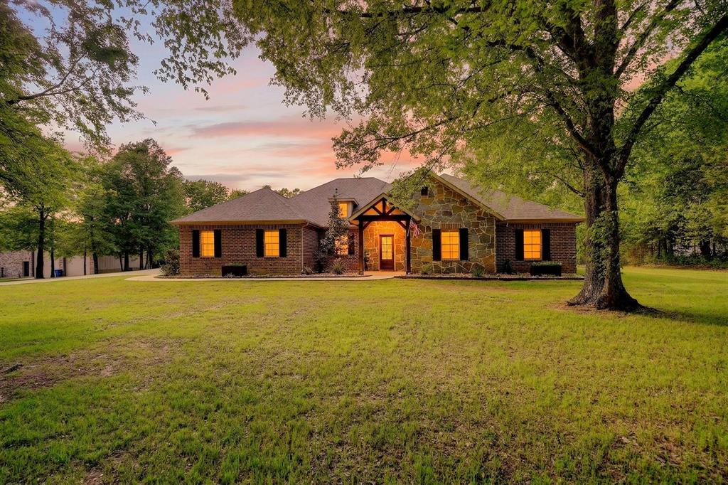 2211 Canyon Lake Road Wills Point, TX 75169 - Photo 2 of 40