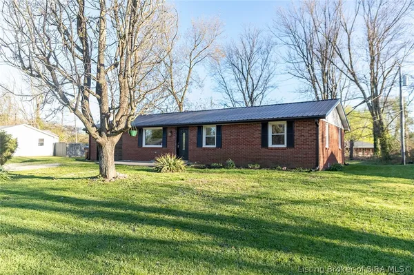 $174,900 | 205 Sycamore S Drive, Hanover, IN 47243