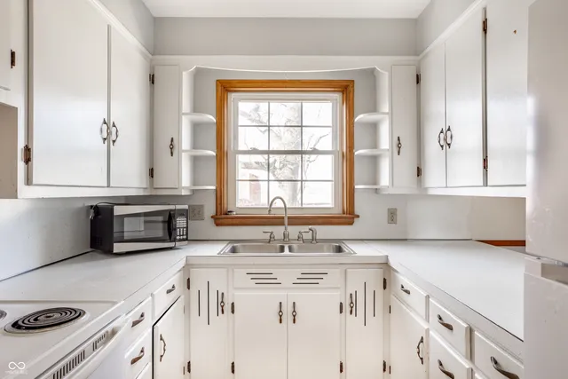 $198,900 | 5109 West Maxville Road, Winchester, IN 47394