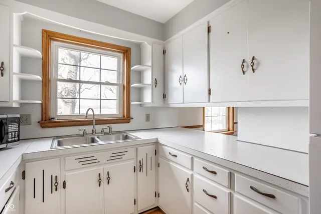 $198,900 | 5109 West Maxville Road, Winchester, IN 47394