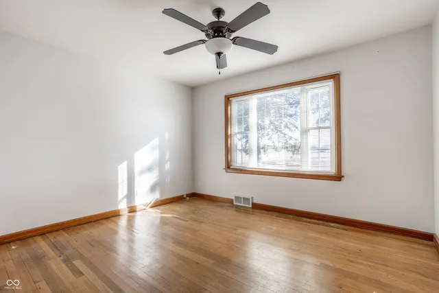 $198,900 | 5109 West Maxville Road, Winchester, IN 47394