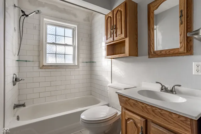 $198,900 | 5109 West Maxville Road, Winchester, IN 47394