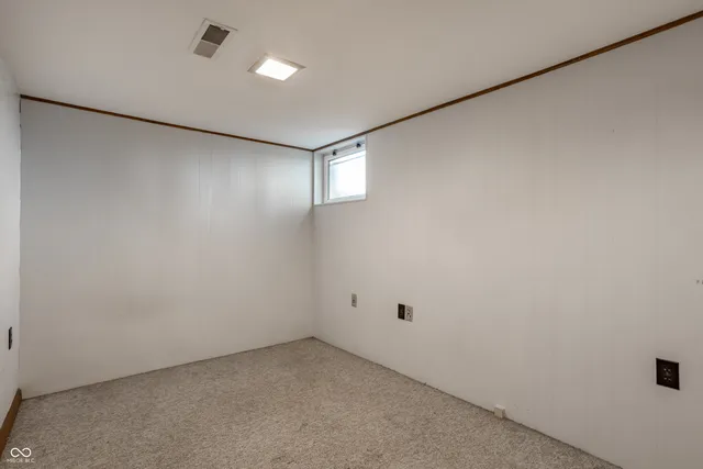 $198,900 | 5109 West Maxville Road, Winchester, IN 47394