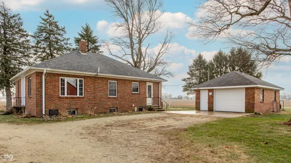 $190,000 | 5109 West Maxville Road, Winchester, IN 47394