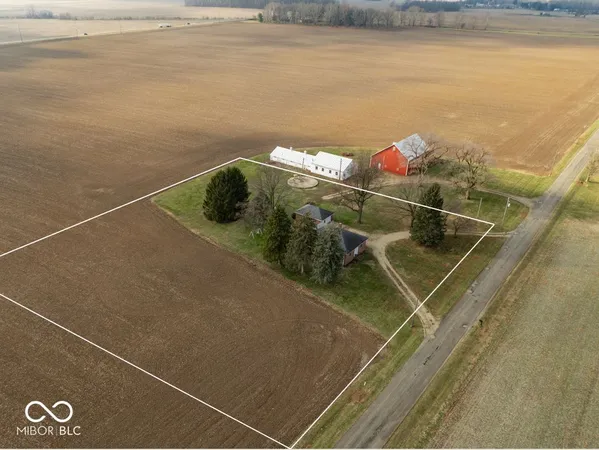 $190,000 | 5109 West Maxville Road, Winchester, IN 47394