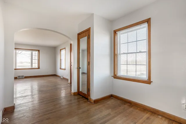 $198,900 | 5109 West Maxville Road, Winchester, IN 47394